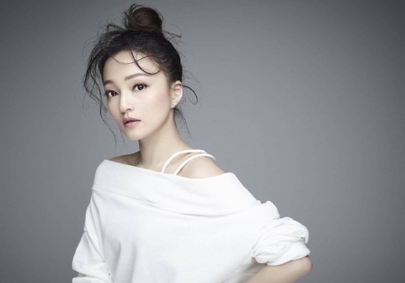 《米娅男生版视频课男性高情商养成记》课程专为男性打造，从沟通技巧到情绪管理，系统提升情商与社交能力