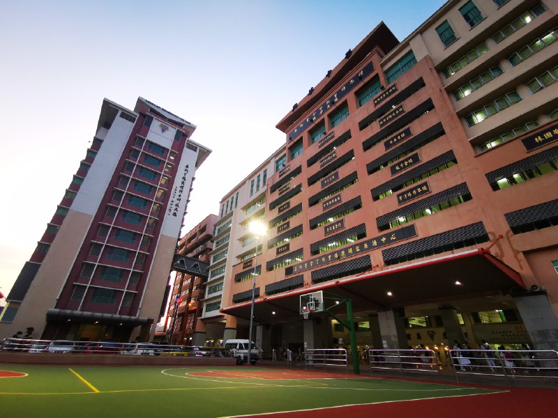 《台湾大学孙中兴教授讲经典社会学》孙中兴教授以幽默风趣的语言，将经典社会学理论融入生活场景，深入浅出地剖析社会现象