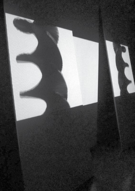 《麻省理工学院公开课：媒体、教育、市场》这门课程深入剖析了媒体、教育与市场的交叉影响，揭示了技术如何重塑学习与传播