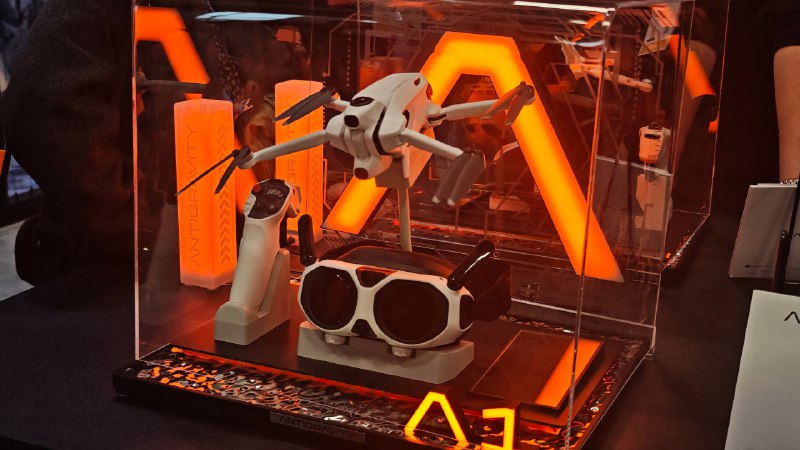 《摄影眼养成36技》本书打破传统技法教学，聚焦“观看之道”的核心