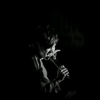 《黑色三部曲》三场惊心动魄的黑色行动，体验精英特工的隐秘世界，在谎言与真相间完成致命任务