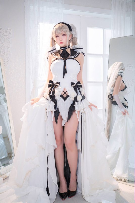 《星之迟迟 – 大尺度COS碧蓝航线可畏》性感还原碧蓝航线可畏，精致服装与大胆演绎完美结合，展现独特魅力️ #碧蓝航线 #可畏COS #星之迟迟 #大尺度COS #COSPLAY 2025-08-14 23:30:55🔗 